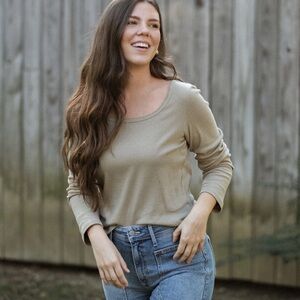 Neuflora Covington top